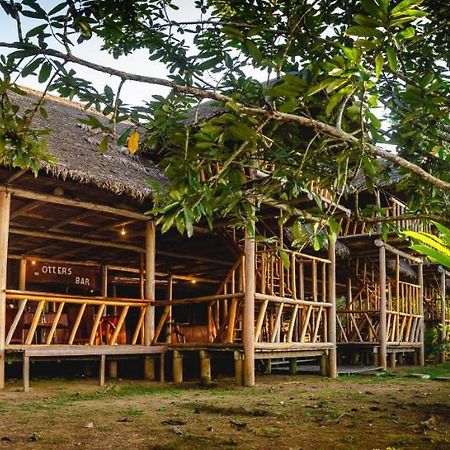 Tres Chimbadas Lake Lodge Tambopata 外观 照片